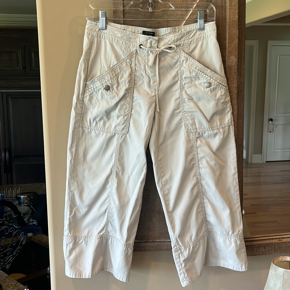 J Crew Favorite Fit Khaki Cotton Capri Pants